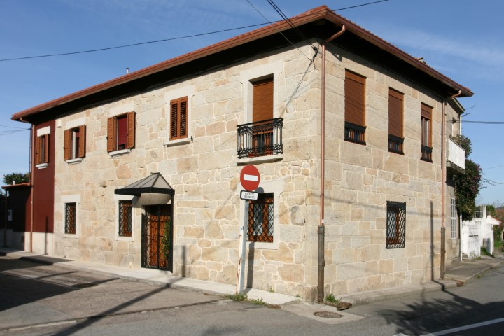 Rehabilitación de vivienda en Vigo diseñada por nam arquitectos, estudio de arquitectura en Tui.