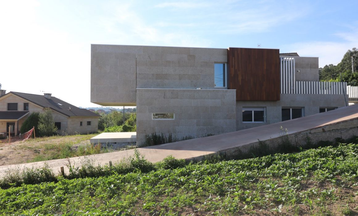Vivienda Unifamiliar econtemporánea en Vigo.